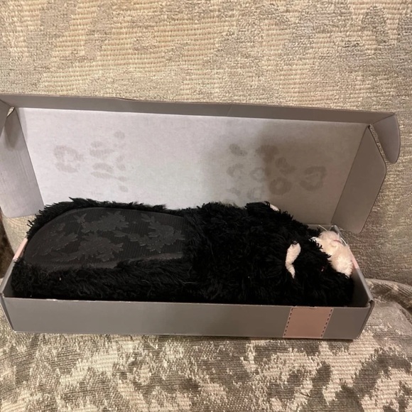 SPA lavender warm fuzzy cat slippers Warm Whiskers sold out PERFECT GIFT! - Picture 8 of 8